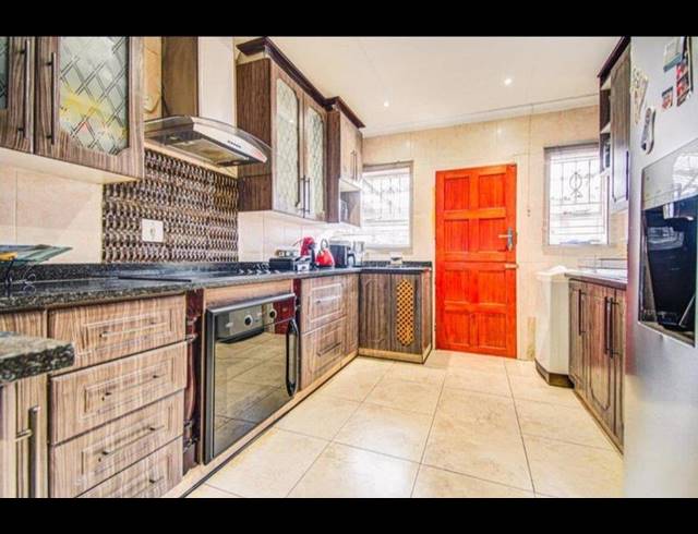 4 BEDROOM HOUSE FOR SALE IN ACTONVILLE